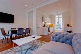 Charming Beau 2-Bed Haven near Harrods - London - 9