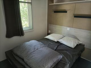 Camping de la Croix d'Arles - Bourg - 9