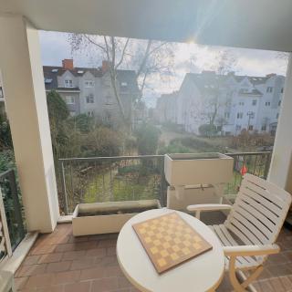 Modern möblierte Wohnung in zentraler Lage - Frankfurt am Main - 2