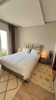 N42 luxury Apartement chic with its jacuzzi, La Cornich Rabat Essabah - 3