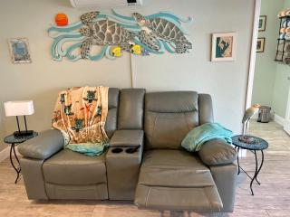Guest suite - Waterfront -Pool & Hot tub- Walk to Beach - Clearwater Beach - 8