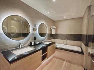 Sweet Home-Citadines Marina HaLong Building-Duplex apartment 2 bedrooms 2 bathrooms Sea View & Full furnished & Netflix - Ha Long - 6