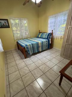 Cotton Heights Guest House - Nevis - 4