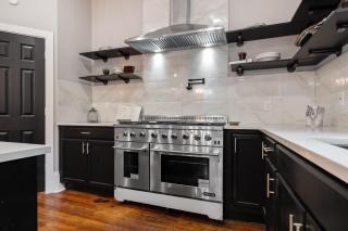 Midnight Sanctuary at Mystic Falls - 3 Bedrooms and 2 Bathrooms 1 Mile from Clocktower, Mystic Grill and the Square - 3