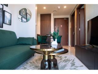 Luxury 1-Bedroom Apartment with Pool, Gym & Balcony in Business Bay - 5