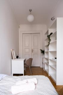 Spacious Apartment near Prague Castle - Prag - 8