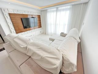 Apartamento Frente Total ao Mar na Praia das Pitangueiras - Alto Padrão - 10 Pessoas - 5