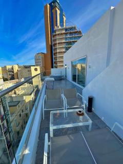 Paceville - Penthouse - HOT TUB & SEA VIEW ROOF - St Julian's - 9