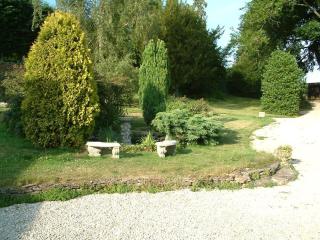 Huge 9 Bed Manor- Gardens, Play Area, Bomb Shelter - Frome - 2