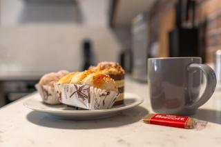 Central Art Penthouse: Cafés, Bars, Bistros Nearby - Bristol - 1
