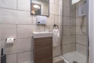 Central Art Penthouse: Cafés, Bars, Bistros Nearby - Bristol - 2