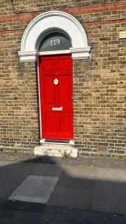 The Red Door House - 9