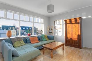 Spacious 3BR Penthouse in Downtown Reykjavik - 9
