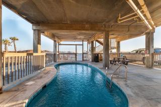 Beachfront - 2 Bedrooms - Big Screen TV - Gulf Shores - 6
