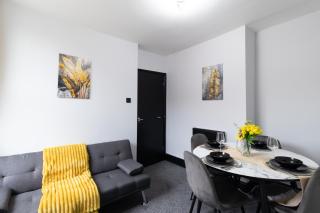 Open Mind Property - 2 BR, 4 Beds & 9 Guests - 7