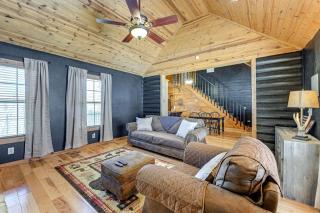 13 Mi to Lake Chatuge Hiawassee Cabin with Views! - Hiawassee - 6