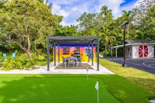 Stunning 8 bedroom Villa with Pool Basketball Pickleball BBQ Mini-golf and more - North Miami - 7