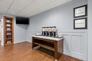 Hampton Inn Bordentown - Bordentown - 1