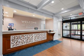 Hampton Inn Bordentown - Bordentown - 7