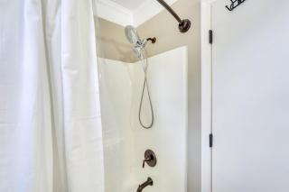 Cozy Retreat near Savannah - 8