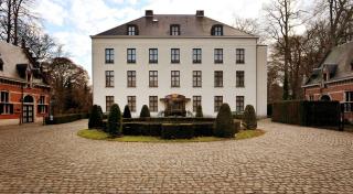 Luxury Pop Up Camping & Hotel Package & Private Transport to Tomorrowland - 6