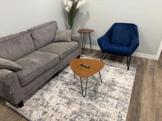1-Bedroom - On site Parking - near YQR Airport - Regina - 0