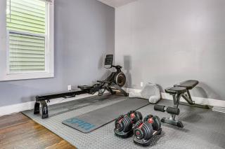 Charming 2-Bedroom Home with Private Gym - Indianápolis - 4