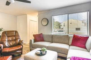 Convenient Bryan Townhome with Patio Less Than 3 Mi to AandM! - Bryan - 6