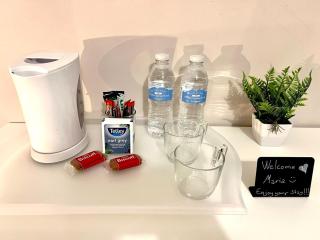 Sleeps 7 The Red Door House - London - 8