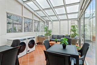Very Spacious Apartment with a Wintergarden and Terrace, 1 Minute to Tram Station - Vienne - 9