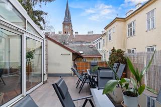 Very Spacious Apartment with a Wintergarden and Terrace, 1 Minute to Tram Station - Vienne - 8