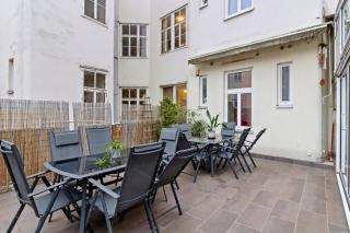 Very Spacious Apartment with a Wintergarden and Terrace, 1 Minute to Tram Station - Vienne - 6