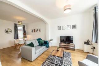 Large 3 bedroom sleeps-7/Gartson/Liverpool - Liverpool - 6