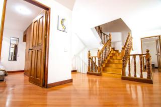 Huge Colonial House with Chimney, Luxury in the most exclusive town in Bogotá - 6