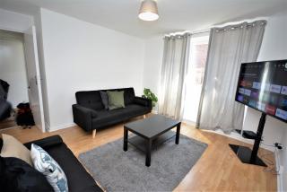 3 Bed House By White Hart Lane - Edmonton - 7