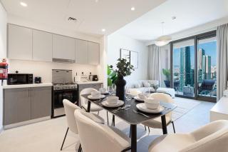 LUXE - 2BR - Sea & City View - 5 Min to Dubai Mall - 9