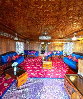 Amina Group Of Houseboats - Srinagar - 9