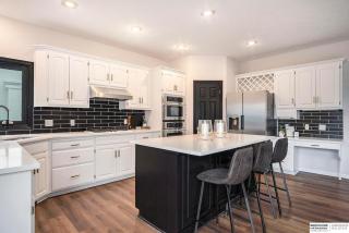 Furnished 5 BR Executive Rental - 2