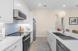 Stunning - Close to the Beach, Heated Pool - Fort Myers Beach - 5