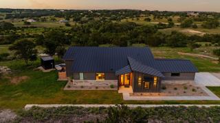 Outbound Ranch Hot Tub Firepit Sauna - 6