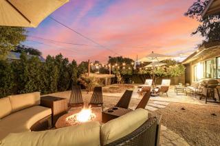 SolaNova Designer Oasis with Cocktail Pool & Theater - Scottsdale - 1