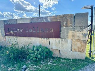 Hilmy BnB Hot Tub Fire Pit Pet friendly - Fredericksburg - 6