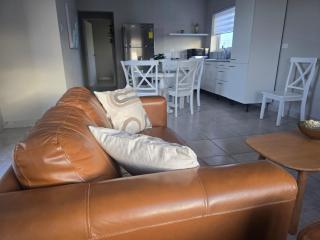 New, cozy & close to everything - 3