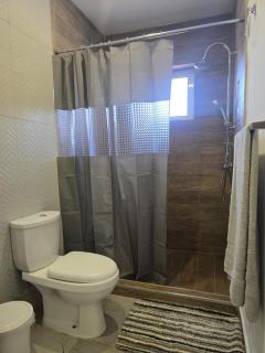 New, cozy & close to everything - Palm-Eagle Beach - 2
