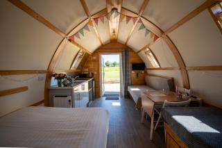 Sedgewell Barn by Wigwam Holidays - 6