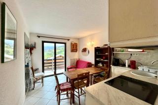 2-room apartment with balcony close to the slopes - 8