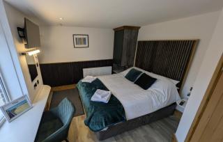 The Frankie Suite - Filey - 1