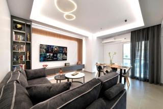 Comfy Penthouse - 200m from Attiki Metro - Atenas - 0
