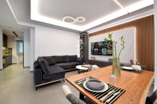 Comfy Penthouse - 200m from Attiki Metro - Atenas - 8