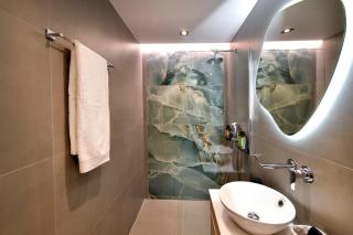 Comfy Penthouse - 200m from Attiki Metro - Atenas - 4